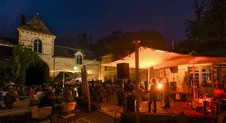 concert sur la terrasse du château