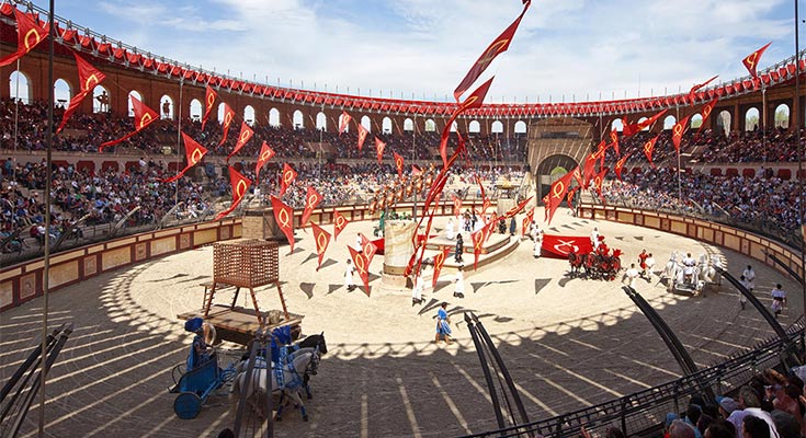 Spectacle dans les arènes du Colisée au Puy du Fou