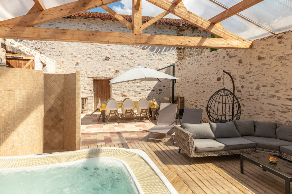 L'espace bien être et son jacuzzi